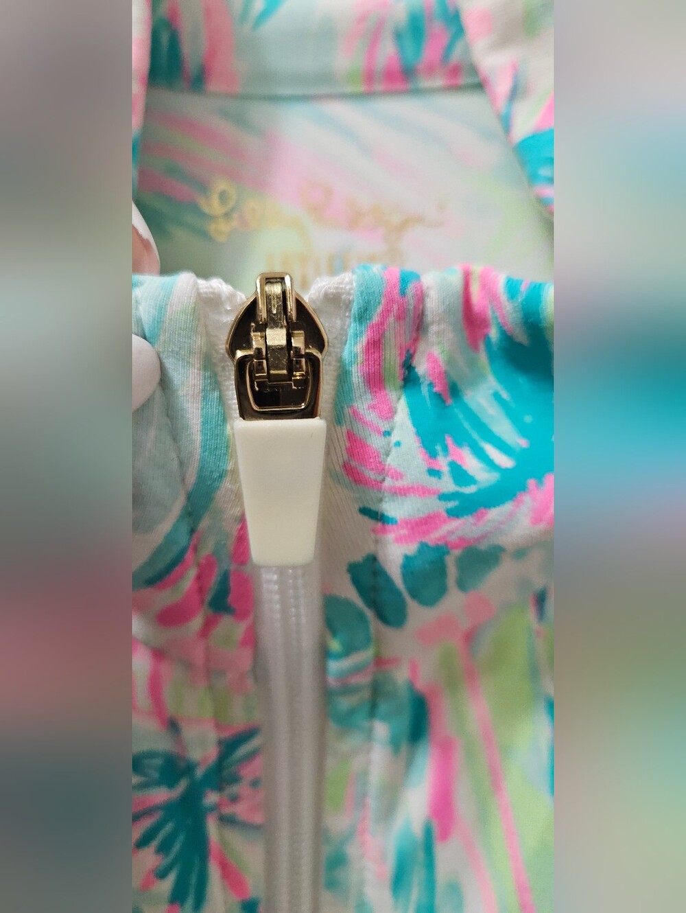 Lilly Pulitzer Hadlee Jacket in the "Perfect Match" print. - Picture 4 of 11